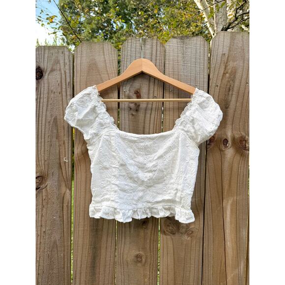 Saltwater Luxe Embroidered Puff-Sleeve Top - Picture 2 of 9